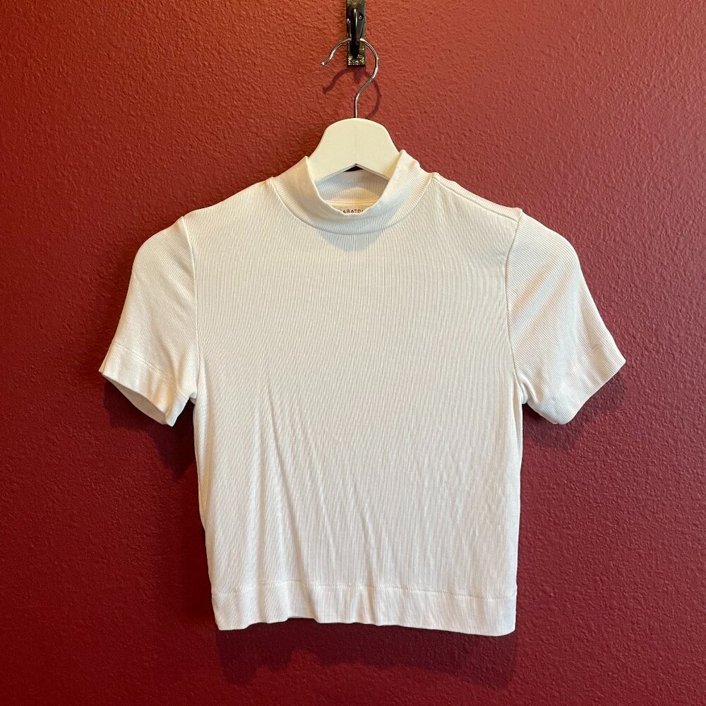Aritzia Babaton White Mock Neck Crop Tee; Size S